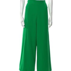 100% all Cotton.  SS.   LOOK.  Size M/L.  Comfy as can be.  Long pants